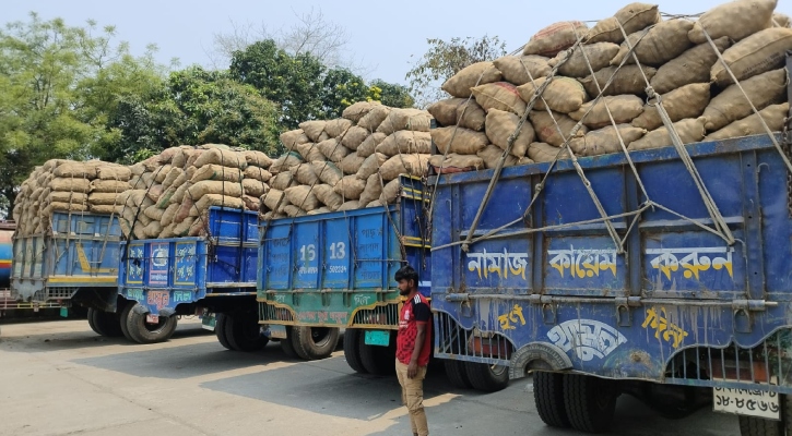 নেপালে বেড়েছে বাংলাদেশি আলুর চাহিদা, একদিনে রপ্তানি ১৫৭৫ টন